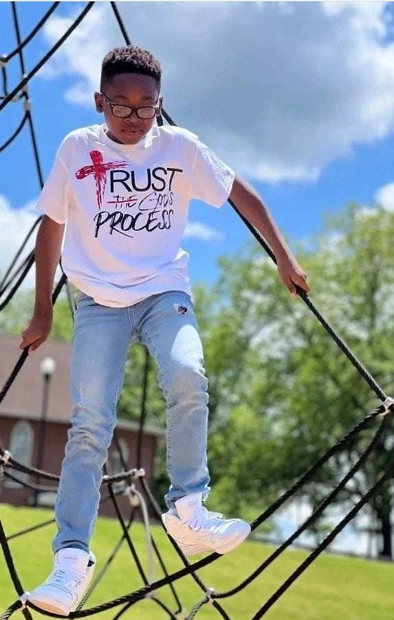 KID'S TRUST GOD'S PROCESS TEES
